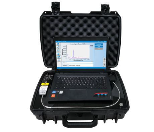 ポータブルラマン分光計