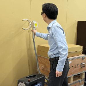 壁面をマーキング
